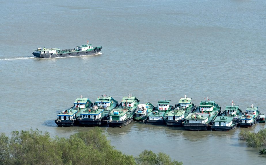 industry disruption management strategies